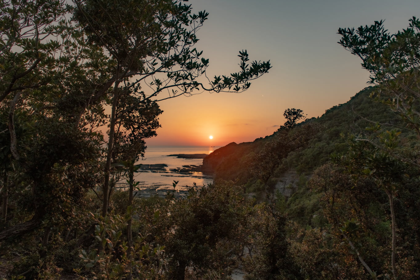 志原海岸の夕暮れ